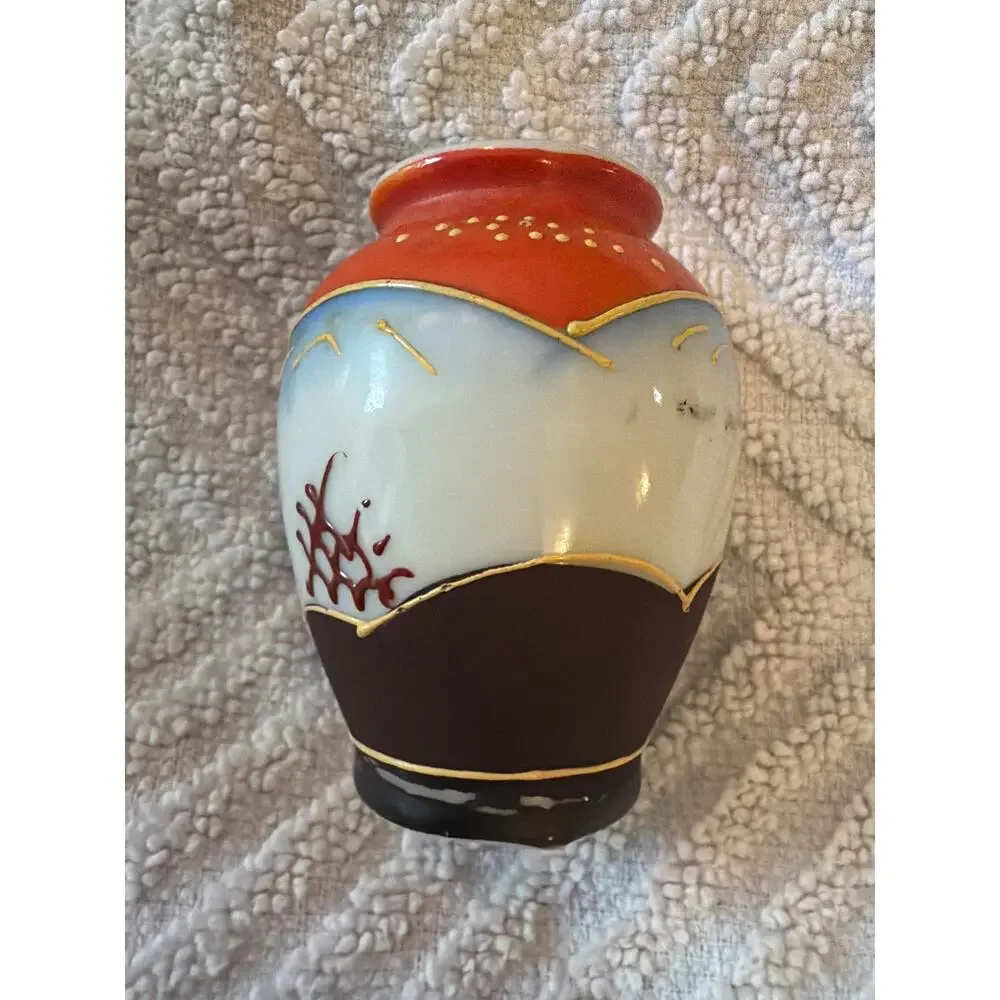 Vintage Porcelain Japanese Vase Woman Design Gold Accents Occupied Japan 2.75
